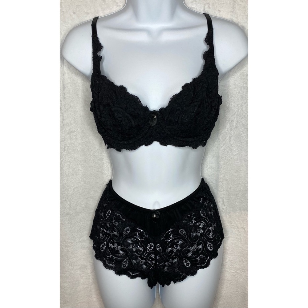 Frederick’s of Hollywood Black lace vintage set